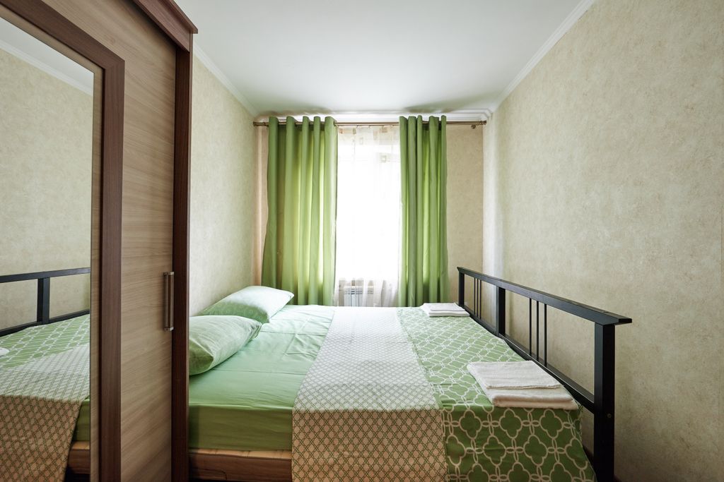 2-комнатная квартира, Челюскинцев улица, 13